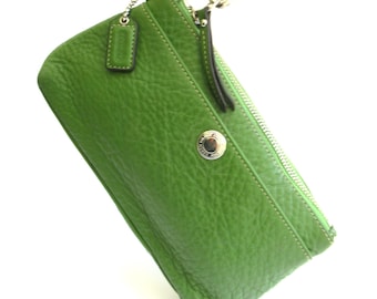 Vintage Coach Brown Pocket Penny Dinky #9755 70's Crossbody Bag