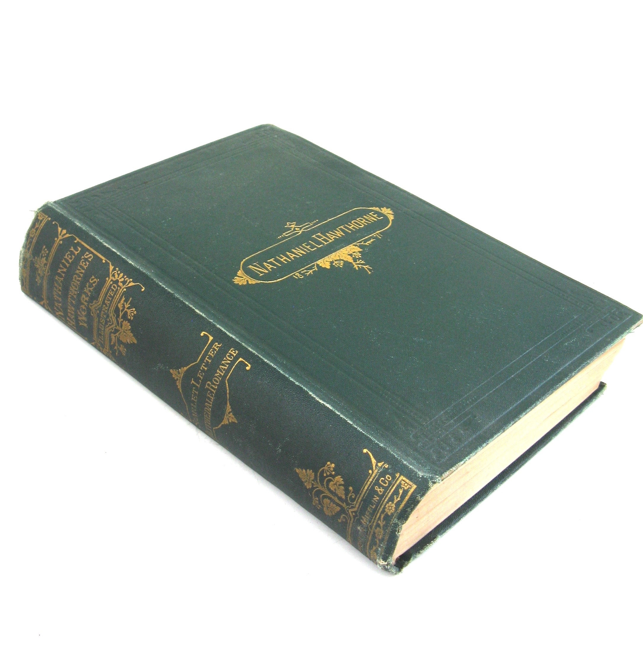 Rare antique book . Nathaniel Hawthornes works . Scarlet lLetter . Blithedale romance . Houghton Mifflin . Boston