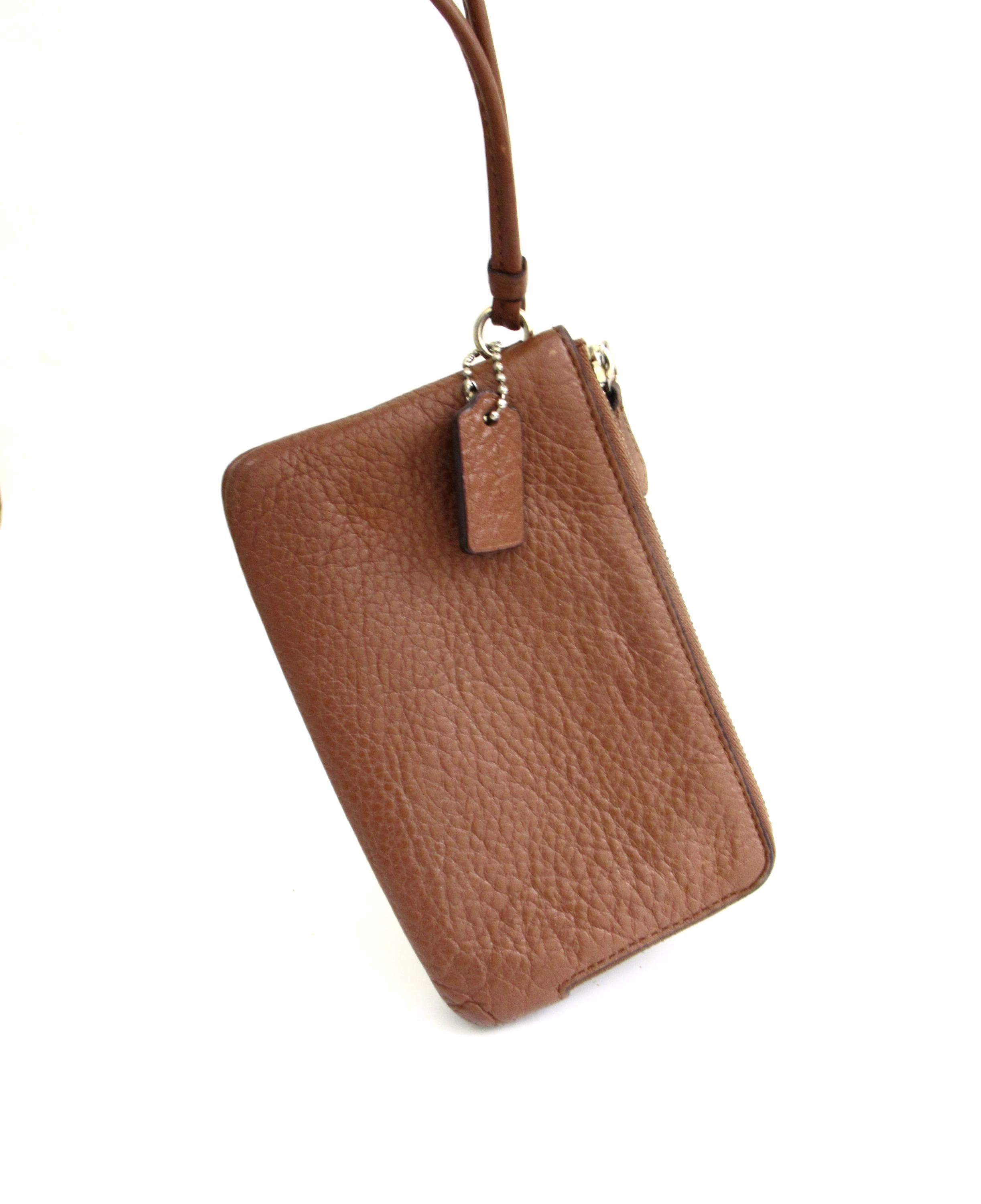 Vintage Coach Pebbled Leather Double Corner Zip Wristlet