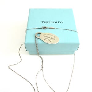 dog tiffany and co sweatshirt