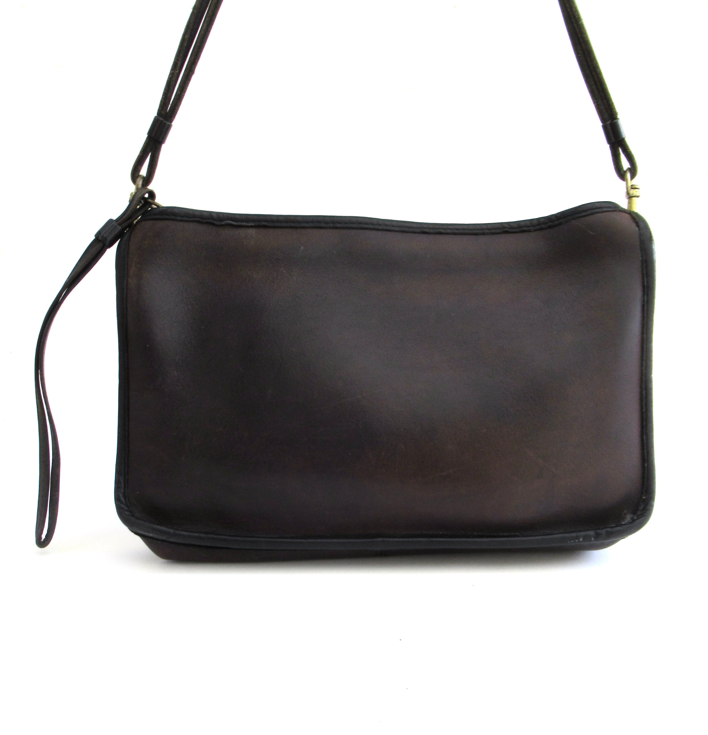 Vintage Coach Slim Compact Cashin Basic Bag . Original NYC Factory
