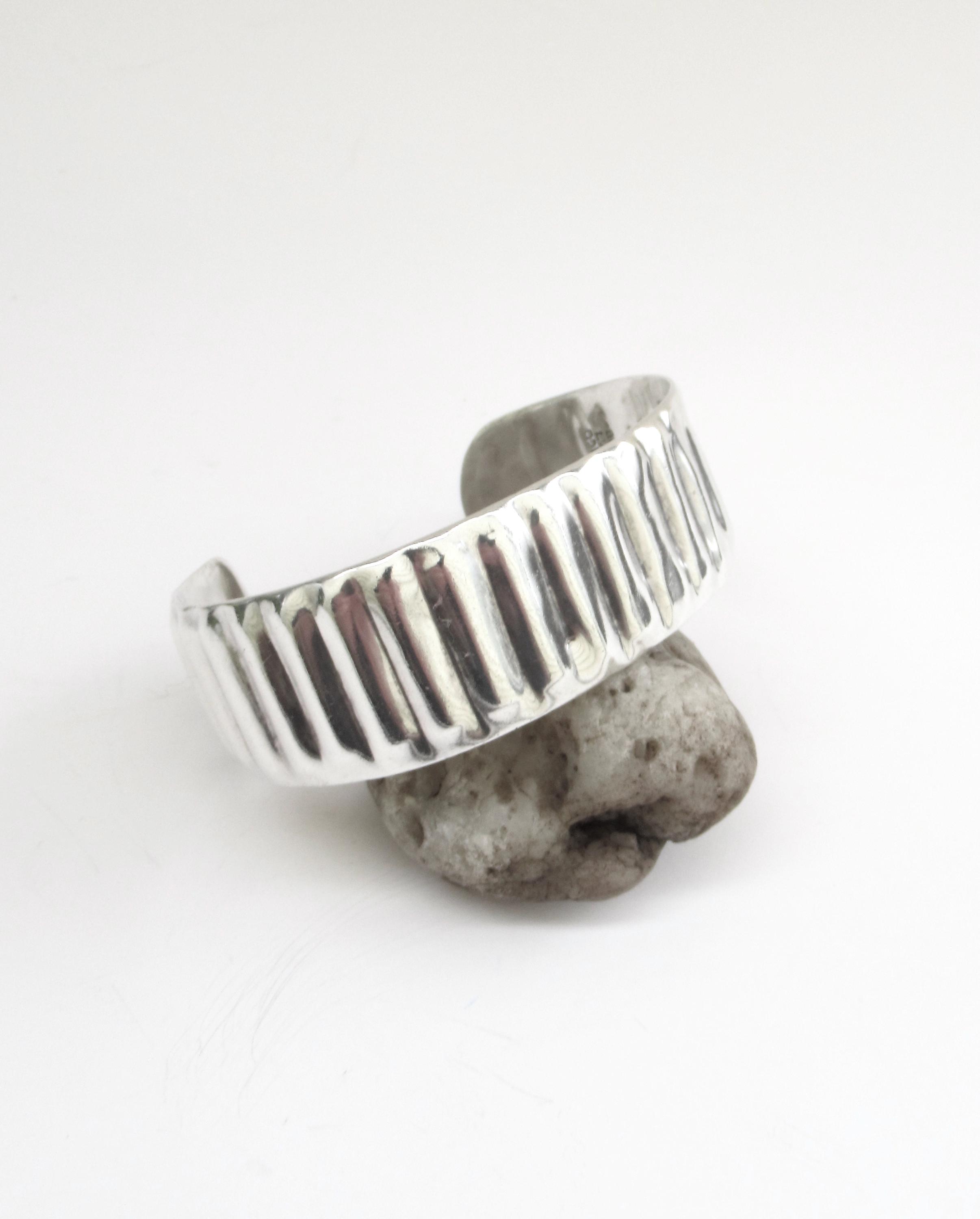 heavy sterling silver ribbed modernist cuff  bracelet  ... solid  handmade ...  vintage modern fluted bracelet