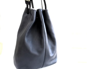 RARE Coach Crescent Saddle Bag Vintage NYC Dark RARE Coach Crescent Saddle Bag Vintage NYC Dark