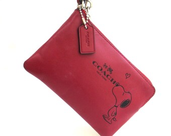 RARE vintage coach red leather corner zip wristlet  ...  snoopy peanuts   ...  kiss ...  compact  purse ...  Coach New York