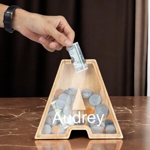 Hucha de madera personalizada con letras: hucha con iniciales personalizadas y nombre grabado, regalo para niños