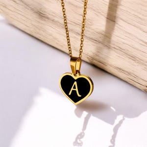 Collar con inicial de corazón para mujer / Colgante de letra de acero inoxidable / Cadena de clavícula de moda / Joyería con alfabeto personalizada