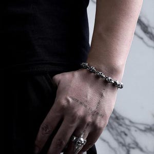 S925 Silver Skull Bracelet – Handmade Biker Punk Chain – Skeleton Gothic Jewelry for Men and Women – Certified Motorcycle Style Gift