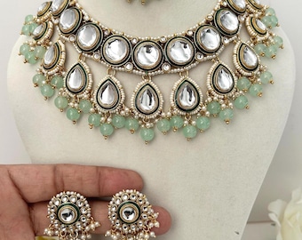 Kundan Light green Necklace Earrings Tikka Set: Indian/Pakistani Wedding jewelry, mint