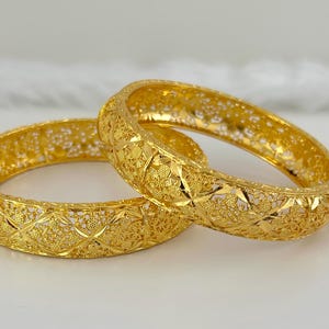 Gold plated bangles/gold plated Karey/Indian bangles/rajwadi bangles/openable bangles/bracelet/Ethnic Fashion Alloy Bangles/karee
