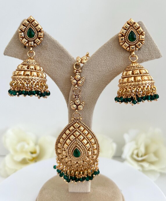 Gold Plated Earring Tikka Set: Golden Tikka Set/ Punjabi/indian