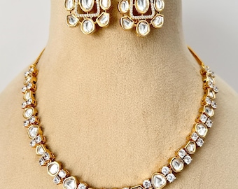 Golden Toned Tyaani inspired Kundan Necklace Set: Indian/Pakistani bridal Jewelry, Golden