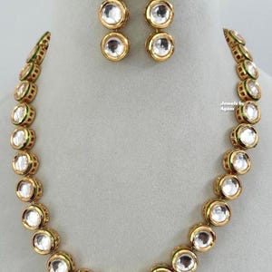 Hermoso conjunto de collar kundan / Joyas nupciales indias / Bodas indias / pakistaníes / punjabi / Joyas inspiradas en celebridades / Bollywood / Dorado