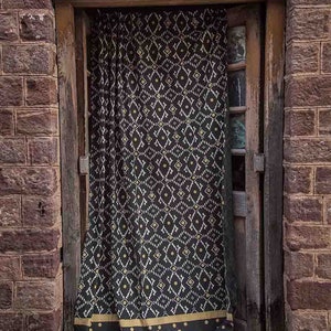 Damast Druck schwarze Fenstervorhänge / Block-Print Polka Dots / Pflanzenfarbe / Schlafzimmer Panels - Manjha 148cm x 214cm
