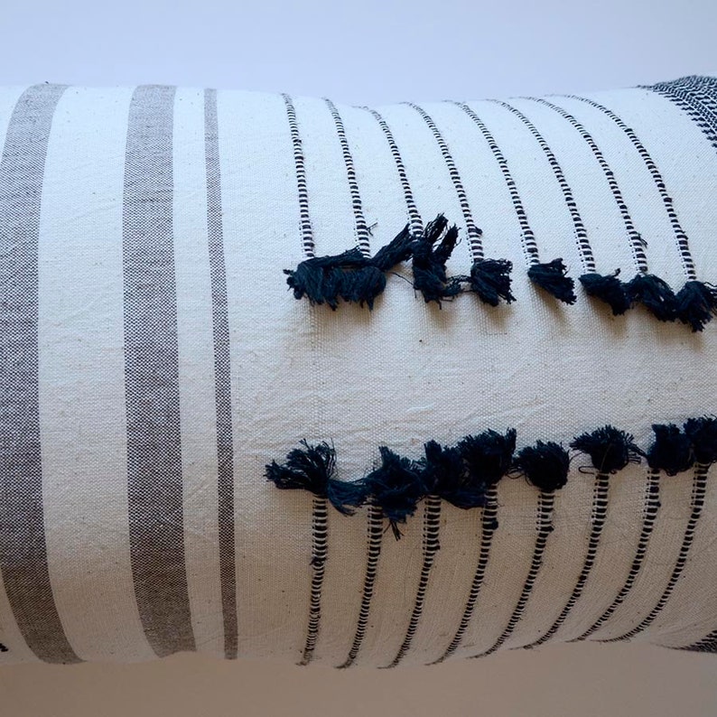 Ichcha Nomad Lumbar Pillow Cover - Thumbnail 4