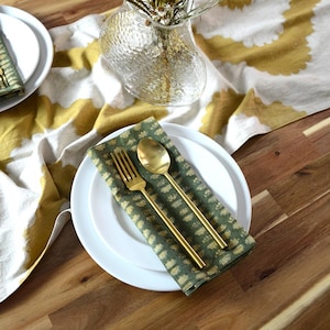Green Golden Sunflower Print Table Linens / Floral / organic cotton / Sweet Green Plant Dye / Wedding Table Decor - Sunflower