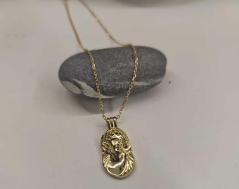 Apollo’s Radiance – The Roman Necklace Inspired by the Sun God By R'Laith