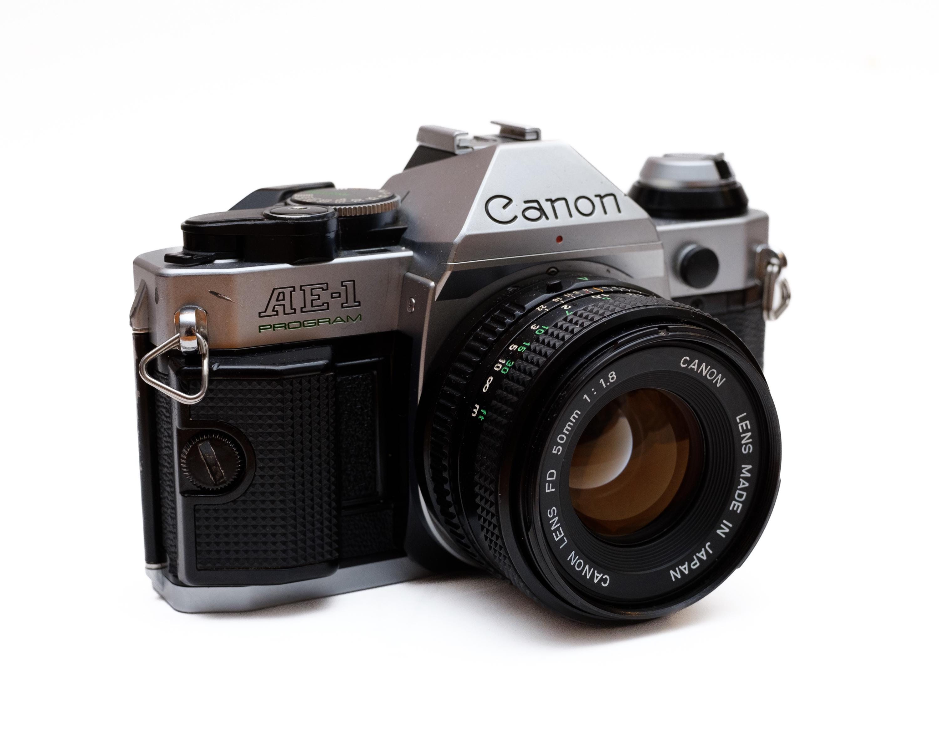 #2901 Canon AE-1 Wレンズ他付属品多数 良品 Amazon | Canon AE-1 35mmフィルムカメラ 50mm 1:1.8レンズ付き