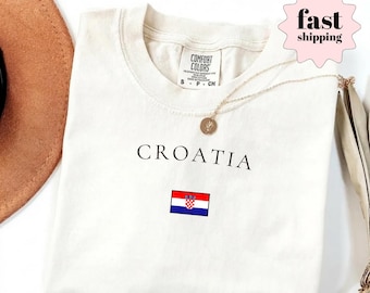 Elegant Croatia Flag Tee, Retro Croatian Football Fan T-Shirt, Minimalist Gameday Top, Croatia Soccer Shirt Comfort Colors