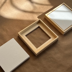 Förinramad blank duk 20x20 cm | Konstnärsklar miniduk på ram av linsträ, ek eller valnöt