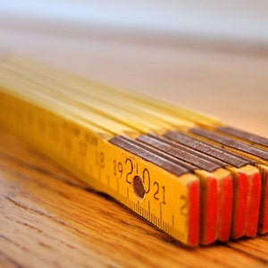 Vintage Yellow Wood Folding Ruler Carpenter Rustic Ruler Industrial Farmhouse Decor / Zig Zag From Germany in Metric 2 Meters image 2