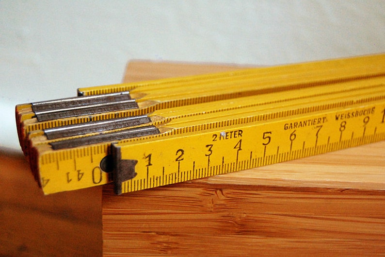 Vintage Yellow Wood Folding Ruler Carpenter Rustic Ruler Industrial Farmhouse Decor / Zig Zag From Germany in Metric 2 Meters image 3