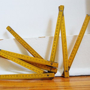 Vintage Yellow Wood Folding Ruler Carpenter Rustic Ruler Industrial Farmhouse Decor / Zig Zag From Germany in Metric 2 Meters image 5