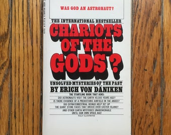 Vintage UFO Book Chariots of the Gods by Erich von Daniken 1972 Collectible Ancient Astronauts