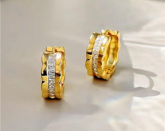 Gold Chunky Diamond Huggie Hoop Earrings,Sterling Silver Elegant Gold Minimalist Hoop Earrings,Statement Small Chunky Hoops,Gift for Her