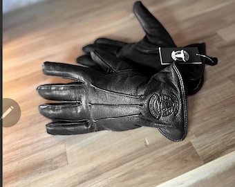 black Goat Leather Gloves: Unisex Winter Accessory
