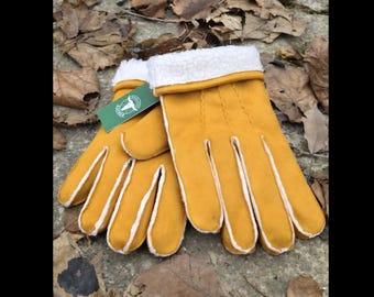 Brown Gloves With Goat Fur Inside: Unisex Winter Accessory