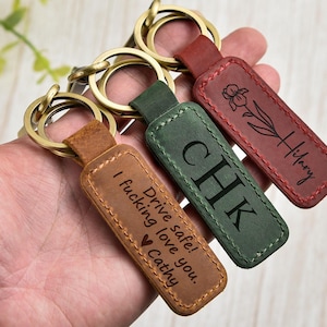 Porte-clé en cuir monogrammé, porte-clé en cuir personnalisé, porte-clé personnalisé, cadeaux pour homme, porte-clé coordonnée longitude latitude