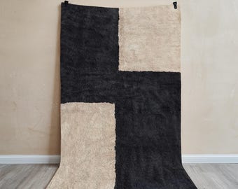 Handwoven Wool Berber Rug: Plush Cream Moroccan Carpet