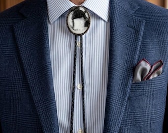 Corbata bolo de resina hecha a mano, corbata western de arte fluido en blanco y negro, accesorio vaquero moderno