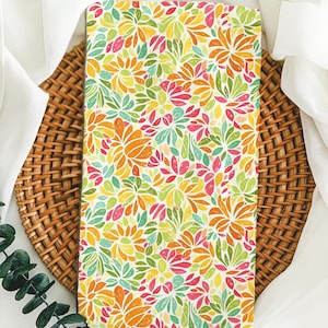 Bold Summer Floral Tea Towel – Colorful Kitchen Towel with Abstract Flowers – Bright Hostess Gift – Modern Cottagecore Kitchen Decor