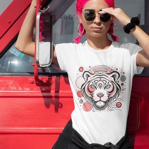 Vintage Tiger Head T-Shirt Bold Red & White Dot Art Design Hipster Tiger Pop Art T-Shirt - Retro Outdoor Adventure Apparel