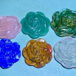 1.8inches Natural Quartz crystal,quartz crystal,flower skull,Home Decoration,hand carved,crystal rose,Crystal Gifts 1pc