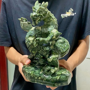 Beautiful! 9&#39;&#39;+ Natural Green jade quartz,quartz crystal,Dragon skull,Home Decoration,hand carved,crystal Dragon,Crystal Gifts 1pc