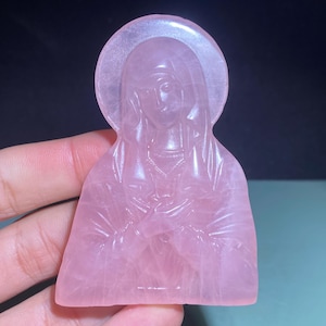 3.1&#39;&#39;+ Natural Rose crystal,quartz crystal,Virgin Mary skull,Home Decoration,hand carved,crystal Virgin Mary,Crystal Gifts 1pc