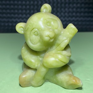3,4 Zoll Natürliche grüne Jade Kristall,hand geschnitzt Panda,Wohnkultur,Kristall Panda Exemplar,Kristall Geschenk