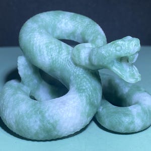 2.8&#39;&#39; Natural Green jade crystal,quartz crystal,Snake skull,Home Decoration,hand carved,crystal Snake,Crystal Gifts 1pc