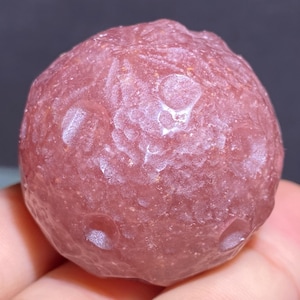 Natural Strawberry crystal,quartz crystal,Crystal moon ball,Home Decoration,hand carved,crystal sphere,Crystal Gifts 1pc