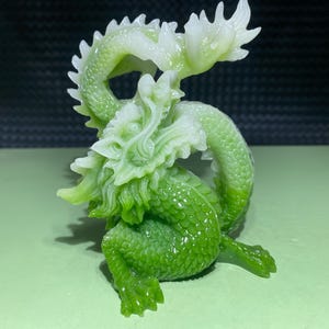 5.3&#39;&#39;+ Grenn Luminous stone,quartz crystal,Dragon skull,Home Decoration,hand carved,crystal Dragons,Crystal Gifts 1pc