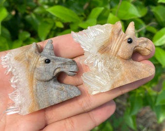 クリアクォーツクリスタルユニコーン標本：ホームデコレーションギフト
