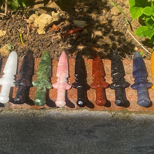 5,8 inch natuurlijk kwartskristal, kwartskristal, messchedel, woondecoratie, met de hand gesneden, kristallen dolk, halloweencadeaus 1 st