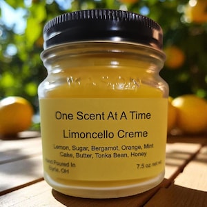 7.5 oz Scented Candle