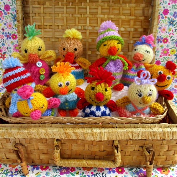 10 CHEERFUL CHICKS - Pocket pals - 4" (10cm) - Easter decorations - Fund raisers - Egg cosies - Pdf instant download