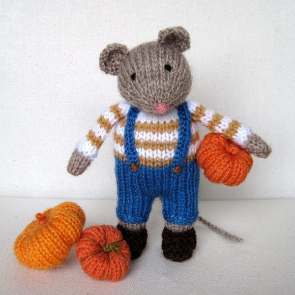 Pip the Mouse -  7" (17cm) - plus pumpkins -  doll knitting pattern - INSTANT DOWNLOAD