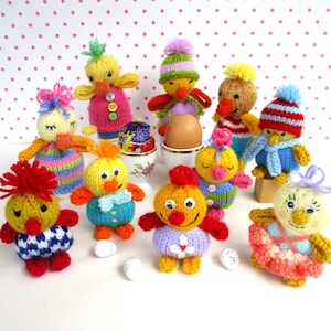 10 CHEERFUL CHICKS - Pocket pals - 4&quot; (10cm) - Easter decorations - Fund raisers - Egg cosies - Pdf instant download