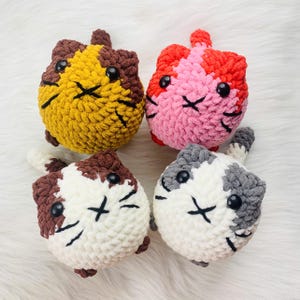 Amigurumi Crochet Cat Plush – Handmade Stuffed Animal Toy, Kawaii Kitten Gift, Cute Yarn Cat Decor for Cat Lovers & Kids