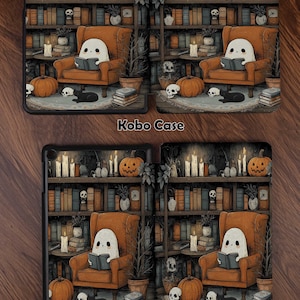 K&ouml;nnte beinhalten: Kobo- und Fire HD-H&uuml;llen mit einem Halloween-Motiv. Ein Geist liest in einem orangefarbenen Sessel vor einem B&uuml;cherregal, mit K&uuml;rbissen, Kerzen und Totenk&ouml;pfen. Die H&uuml;llen haben eine dunkle, Vintage-&Auml;sthetik mit dem Text "Kobo Case" und "Fire HD Case".
